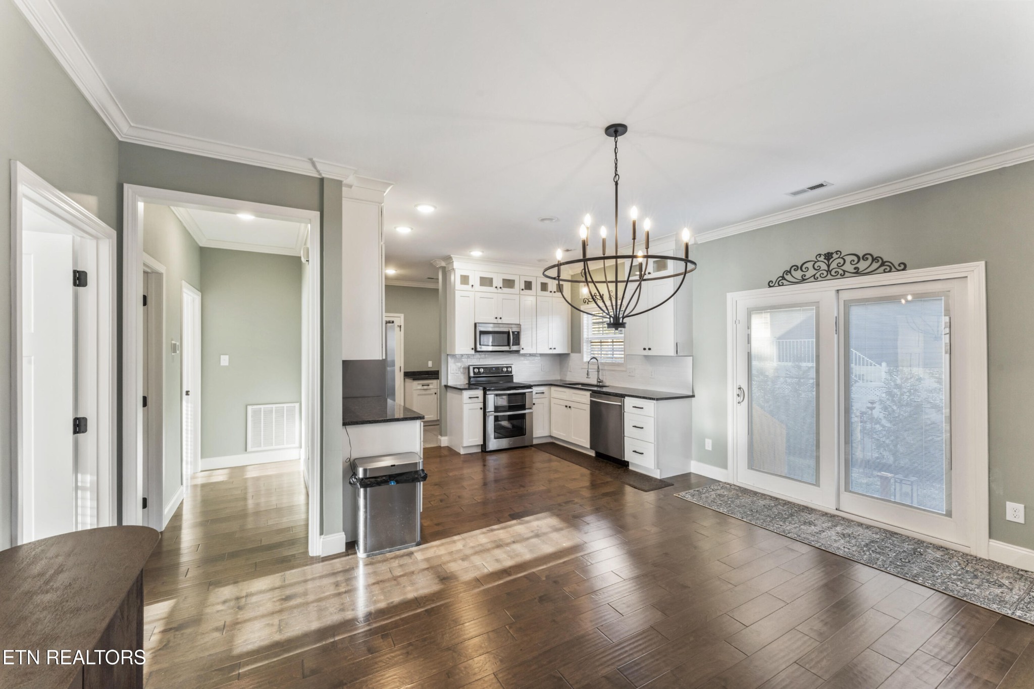 606 Eagle Bend Road Clinton, TN 37716 - Photo 7 of 37