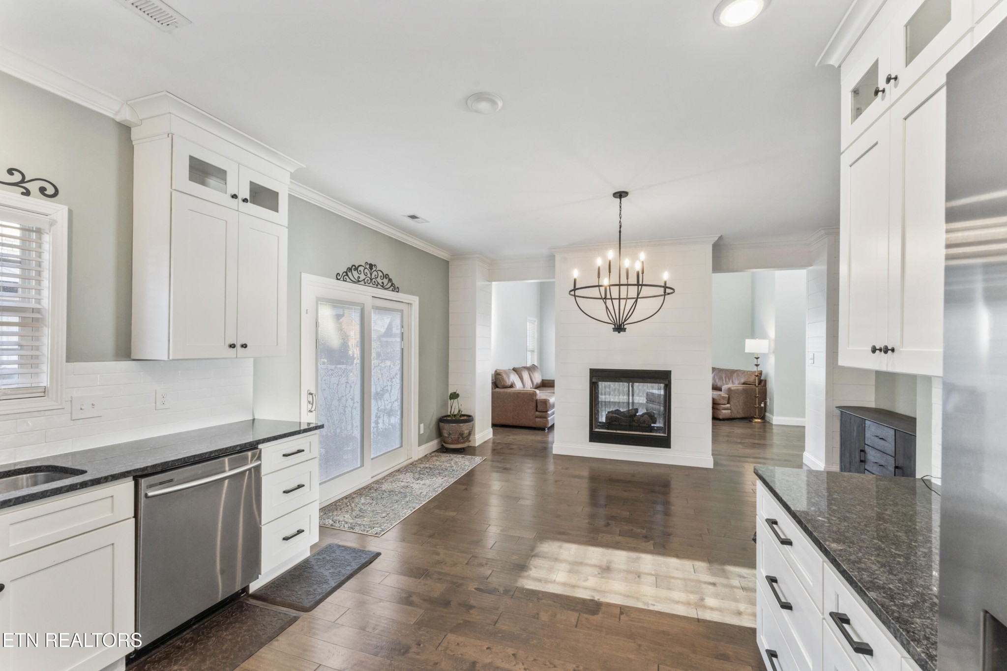 606 Eagle Bend Road Clinton, TN 37716 - Photo 9 of 37