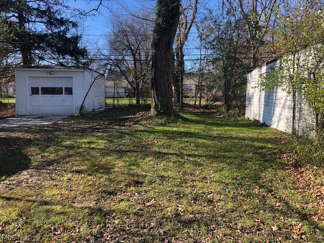 1516 Maplegrove Road South Euclid, OH 44121 - Photo 5 of 16