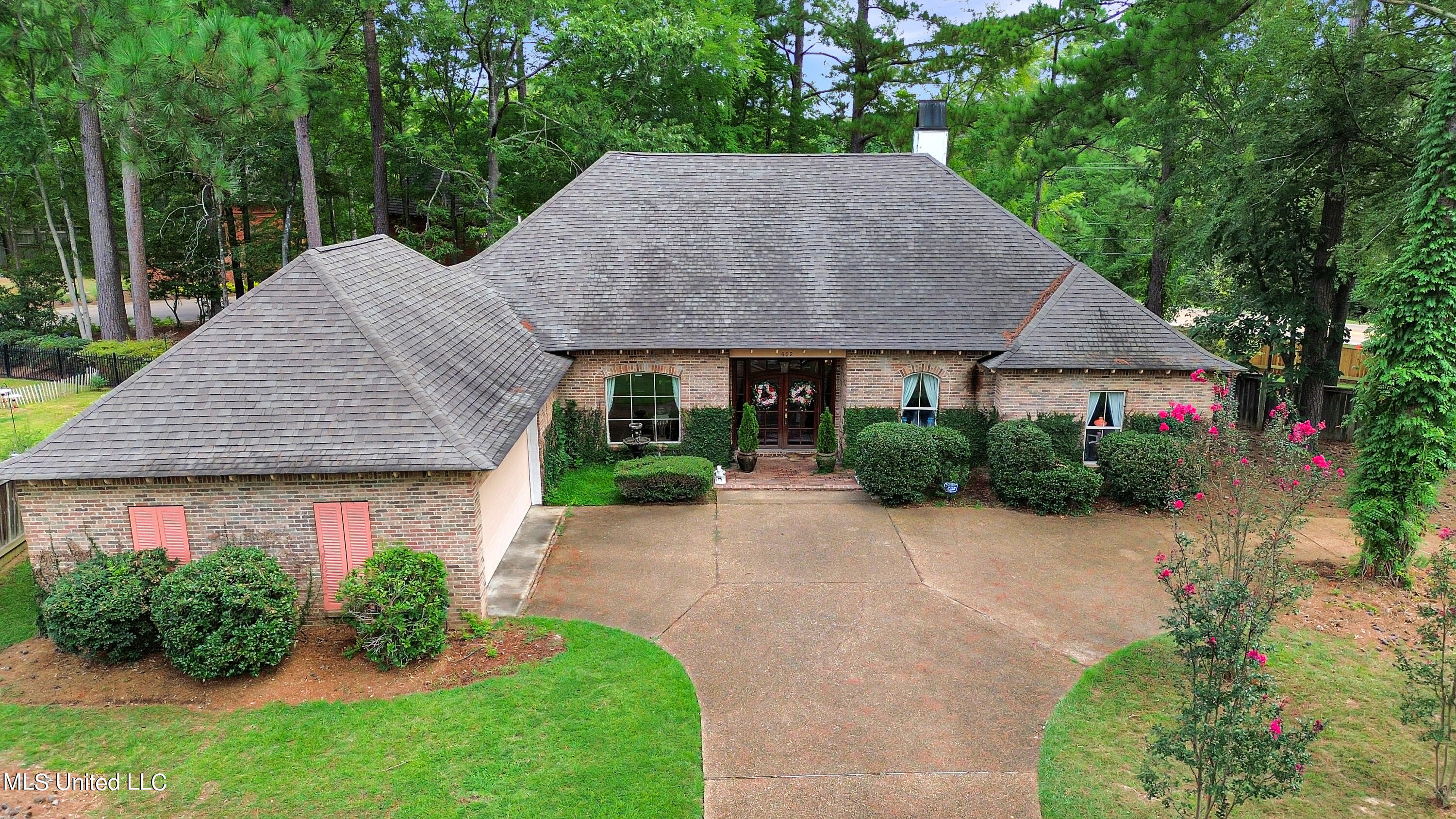 602 Arbour Court Ridgeland, MS 39157 - Photo 1 of 26 DJI_0059