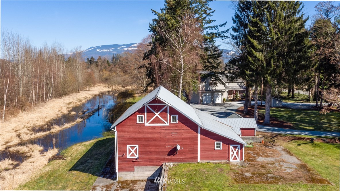 20633 Lafayette Road Burlington, WA 98233 - Photo 4 of 25 Gallery Image 4