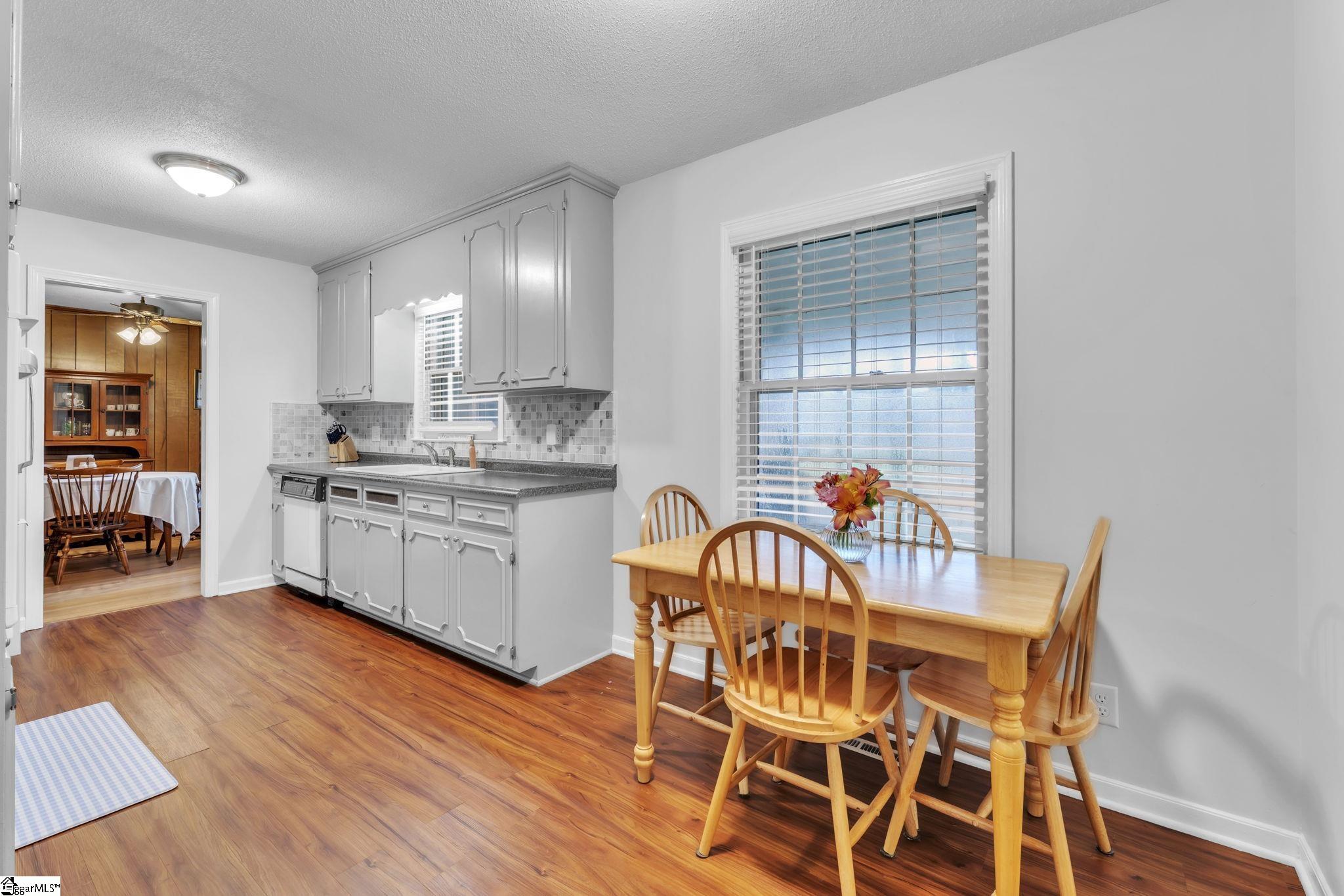 112 Lark Lane Anderson, SC 29625 - Photo 11 of 34