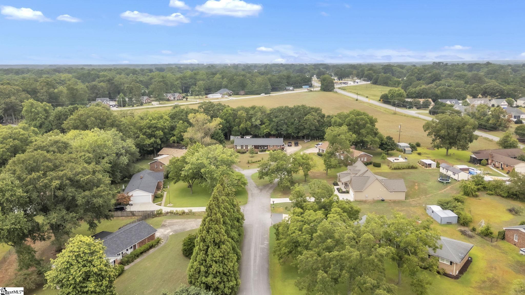 112 Lark Lane Anderson, SC 29625 - Photo 29 of 34