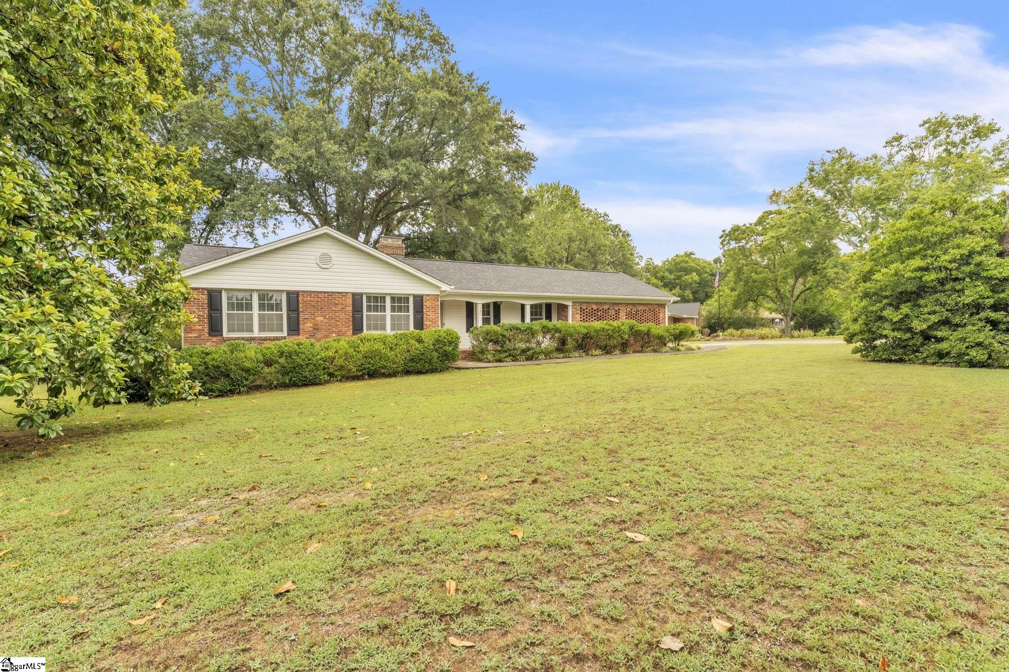 112 Lark Lane Anderson, SC 29625 - Photo 4 of 34