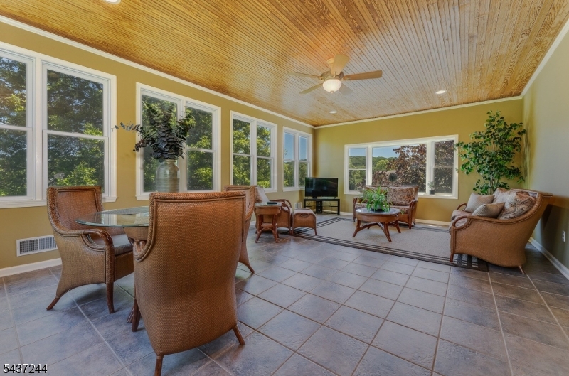 27 Kalan Farm Road Hampton, NJ 08827 - Photo 12 of 47