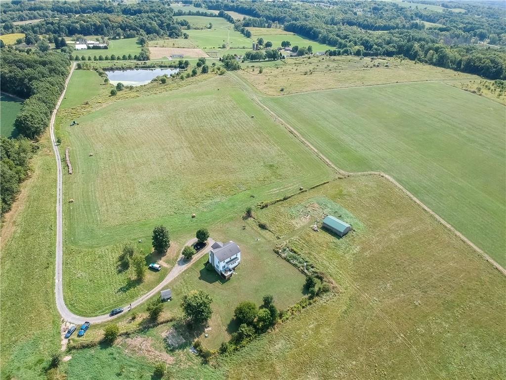 635 Cameron Road New Castle, PA 16101 - Photo 1 of 48