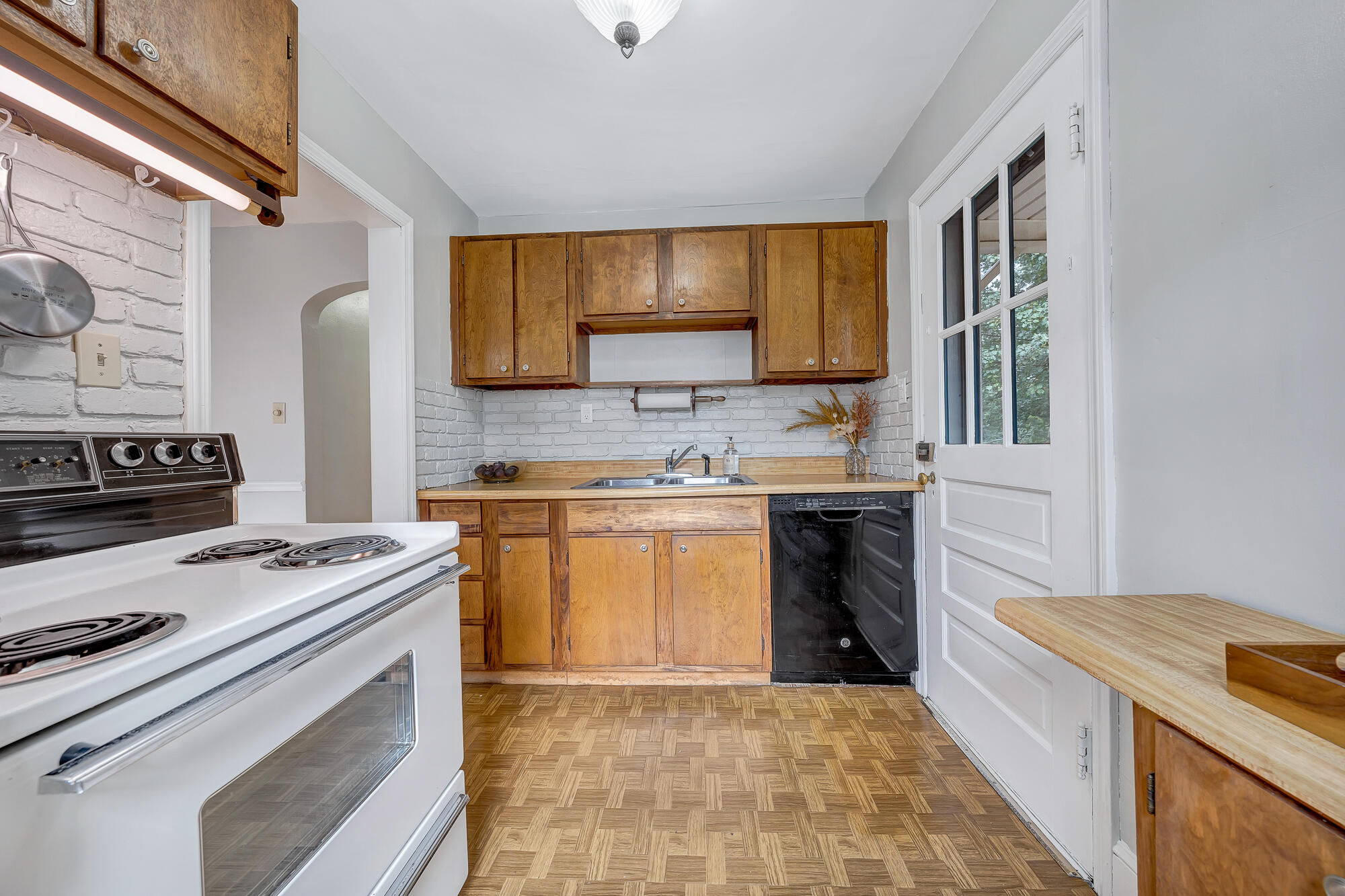 1818 Arden Road Southwest Roanoke, VA 24015 - Photo 16 of 39 15-D R E A M-5925