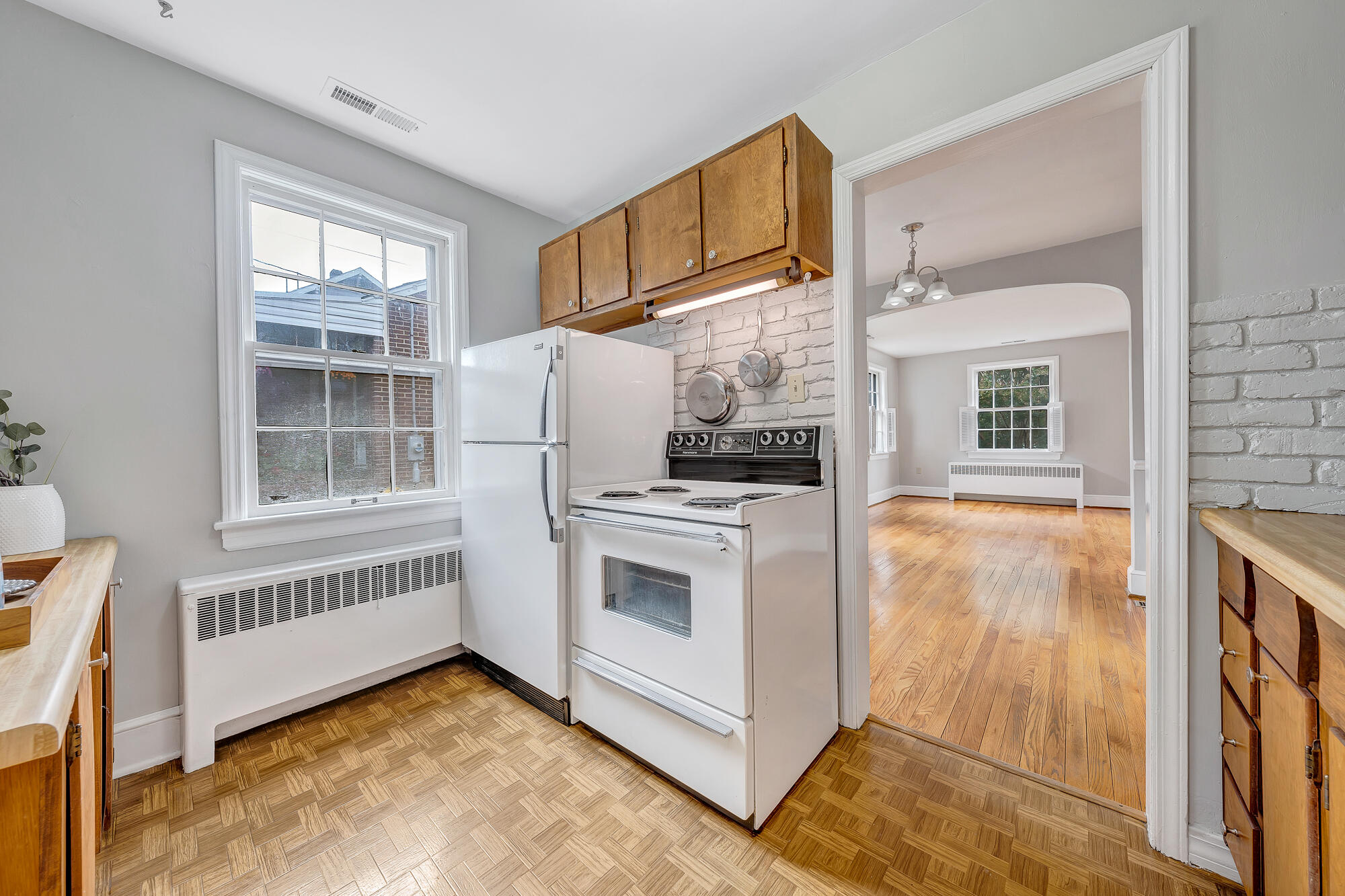 1818 Arden Road Southwest Roanoke, VA 24015 - Photo 17 of 39 16-D R E A M-5926