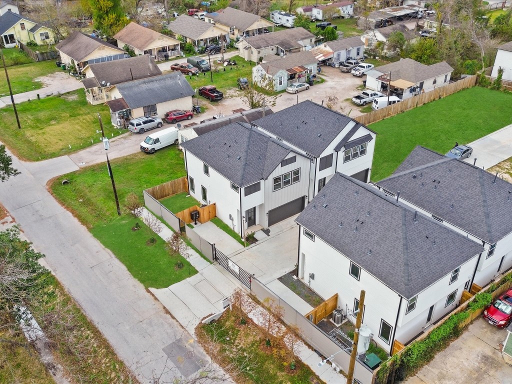 243 Rebecca Street, Unit F Houston, TX 77022 - Photo 26 of 26 an aerial view of a house with a garden