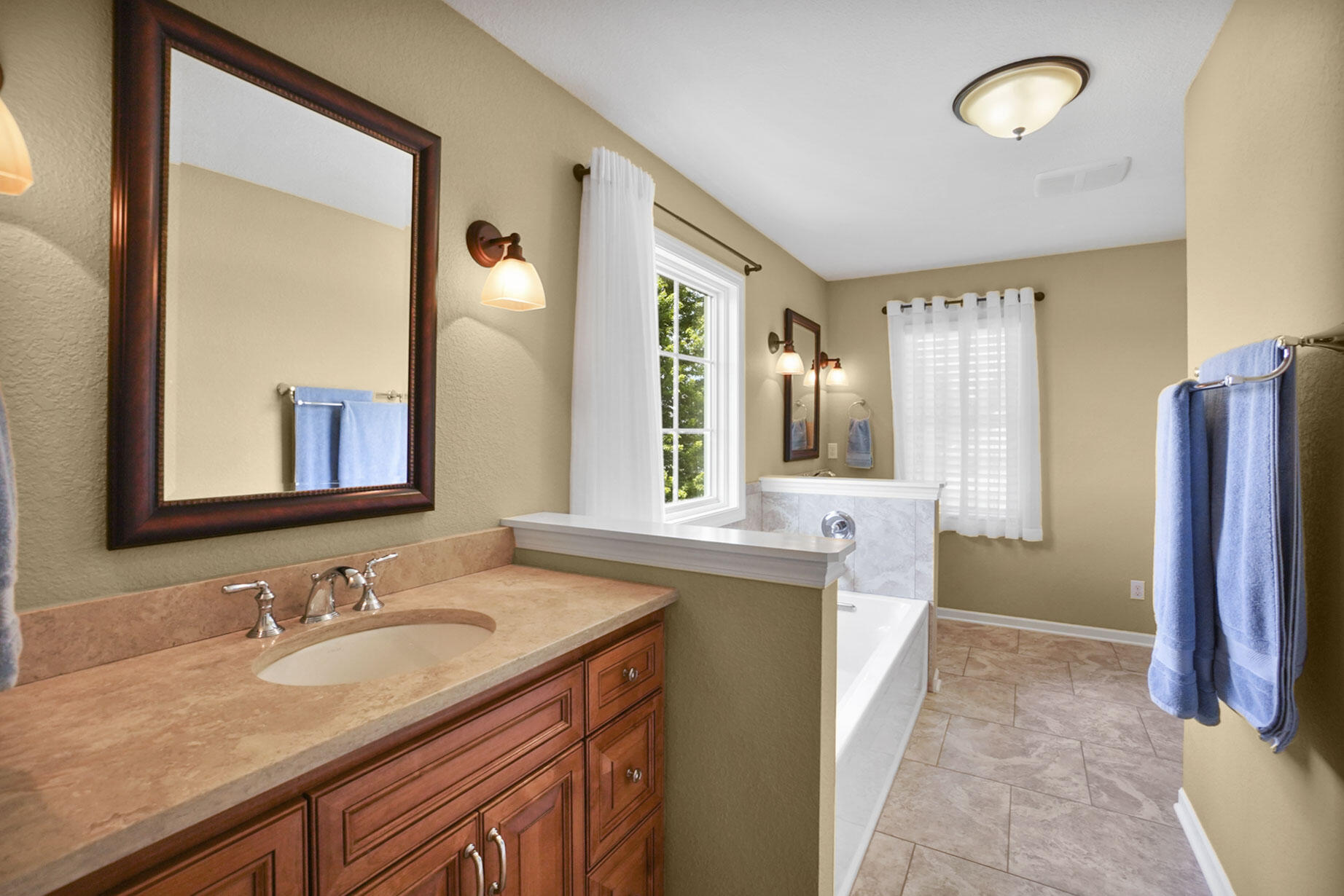N75W24615 Overland Road Sussex, WI 53089 - Photo 25 of 44 Primary Bath