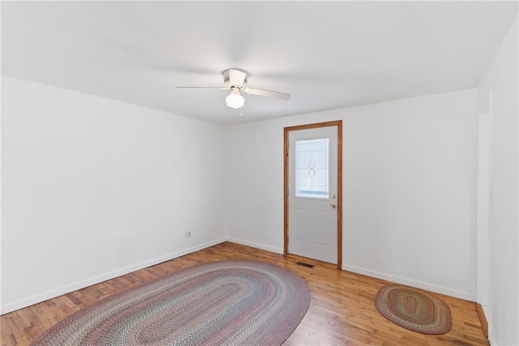 409 South Madison Street Spring Hill, KS 66083 - Photo 14 of 34