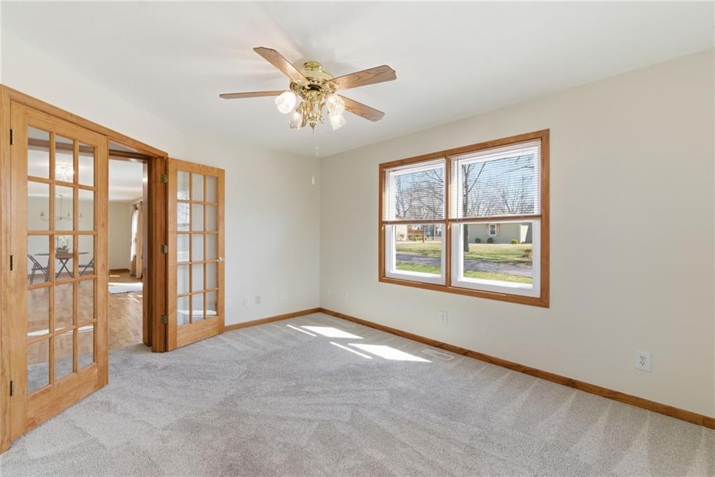 409 South Madison Street Spring Hill, KS 66083 - Photo 19 of 34