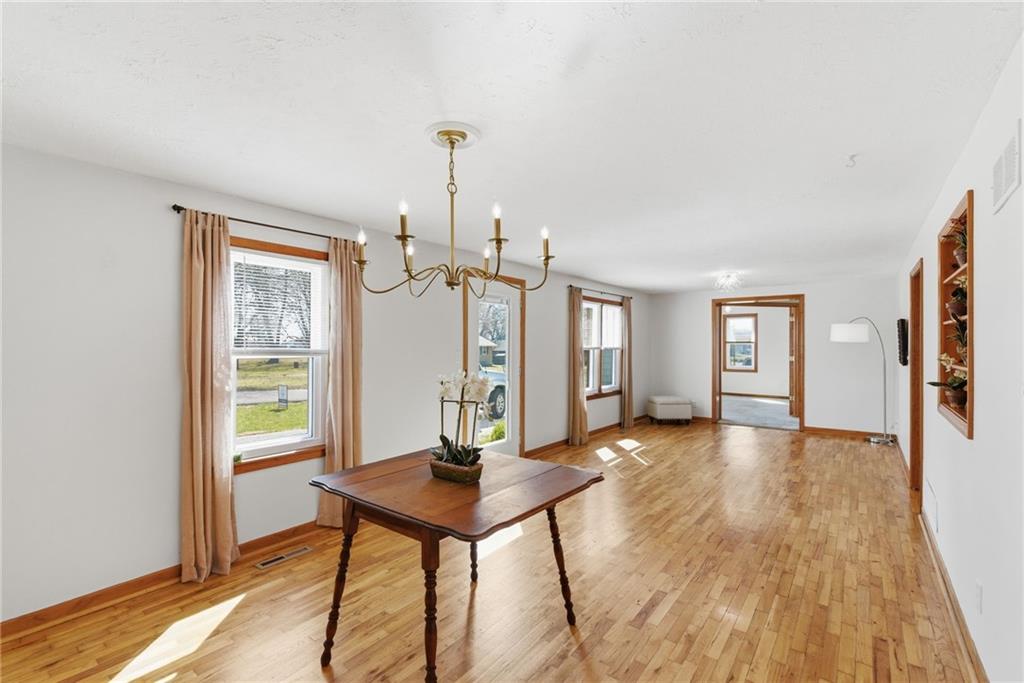 409 South Madison Street Spring Hill, KS 66083 - Photo 6 of 34