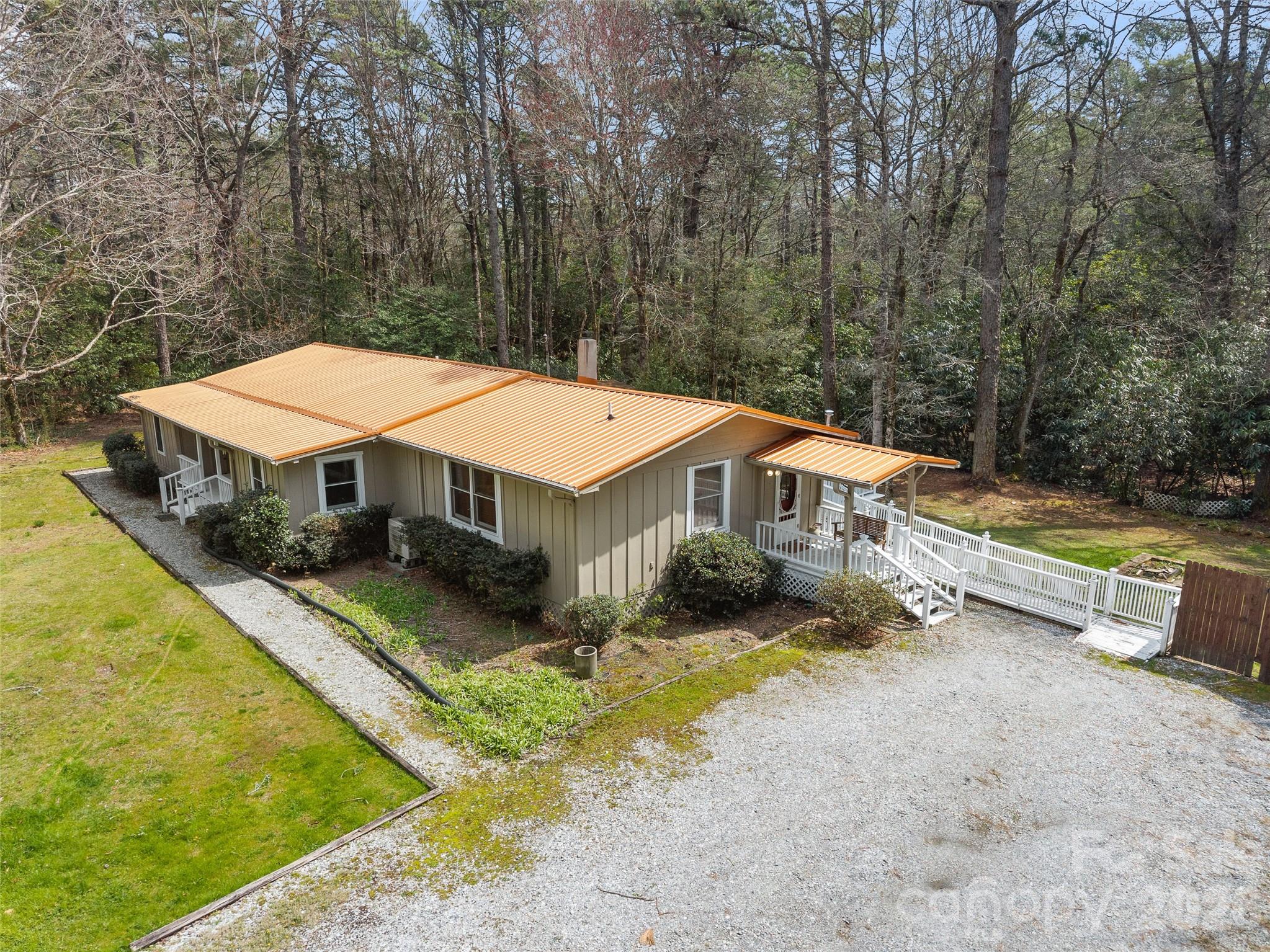 18 Holly Road Sapphire, NC 28774 - Photo 2 of 33