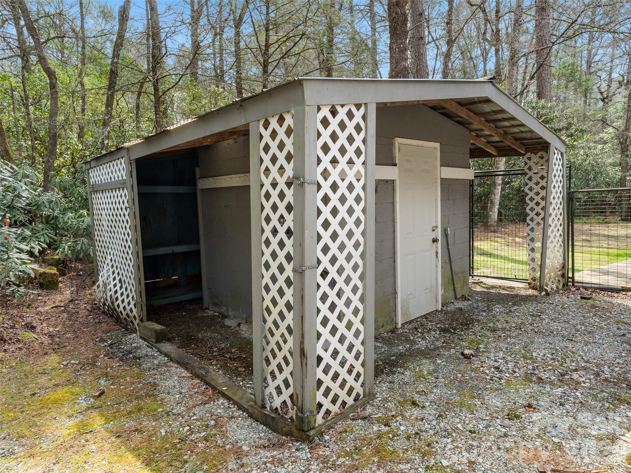 18 Holly Road Sapphire, NC 28774 - Photo 24 of 33