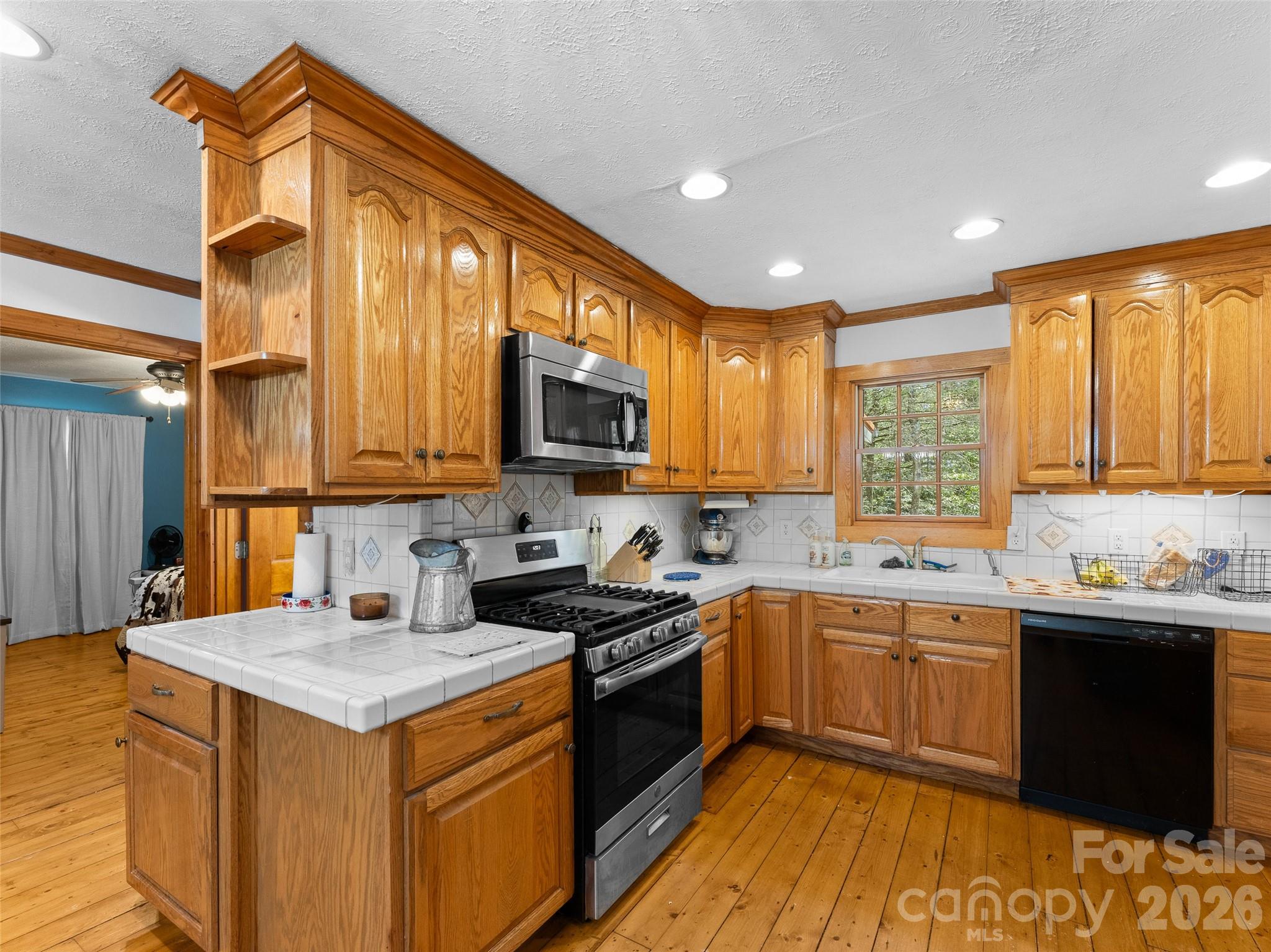 18 Holly Road Sapphire, NC 28774 - Photo 9 of 33
