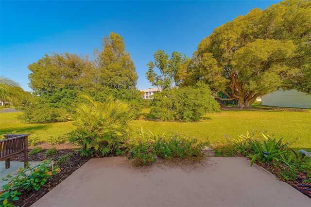 $249,500 | 3430 Stonehaven Court East, Unit D, Palm Harbor, FL 34684