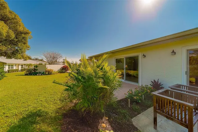 $249,500 | 3430 Stonehaven Court East, Unit D, Palm Harbor, FL 34684