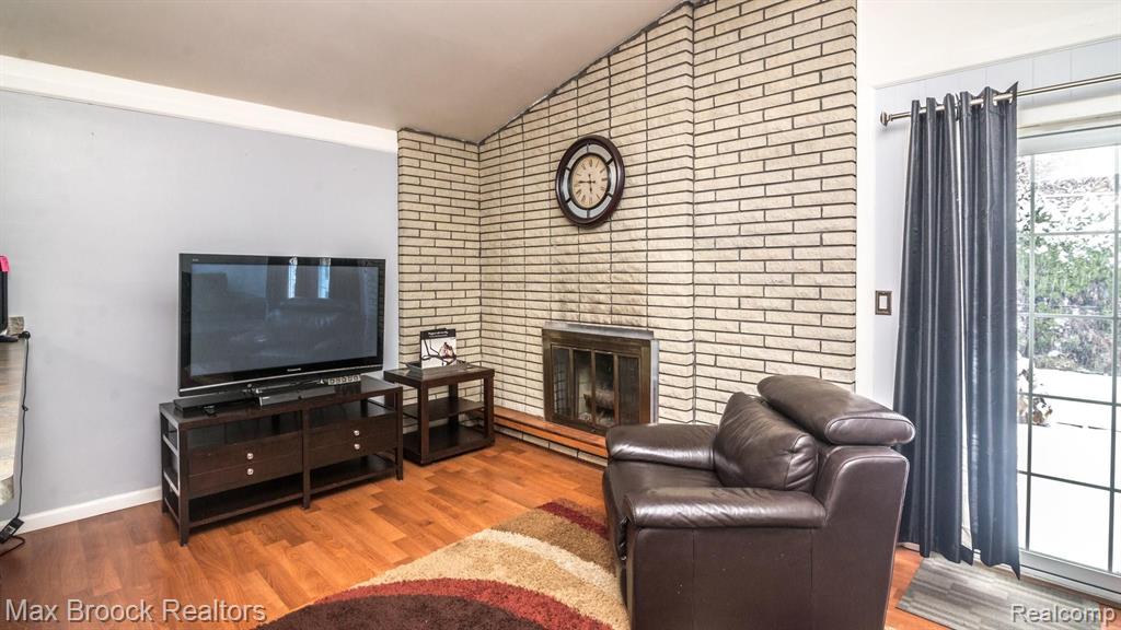 2209 Frazho Road Warren, MI 48091 - Photo 7 of 34