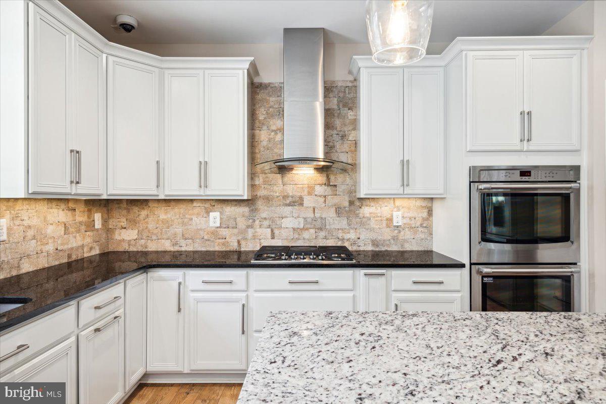 7024 Fox Chase Road New Market, MD 21774 - Photo 11 of 57 Ample Cabinet space!