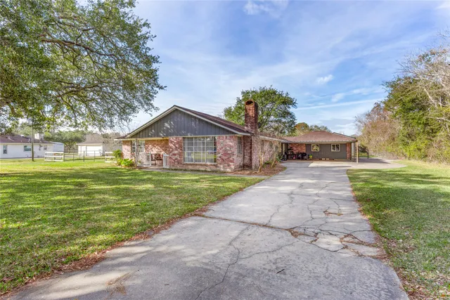 $360,000 | 7240 Avenue L 1/2, Santa Fe, TX 77510