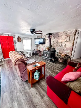 $357,900 | 37969 Road 422, Oakhurst, CA 93644