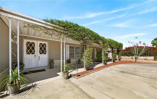 a street view with residential house