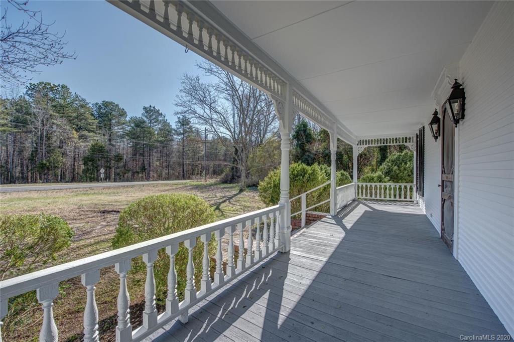 300 Patrick Road Gastonia, NC 28056 - Photo 3 of 30
