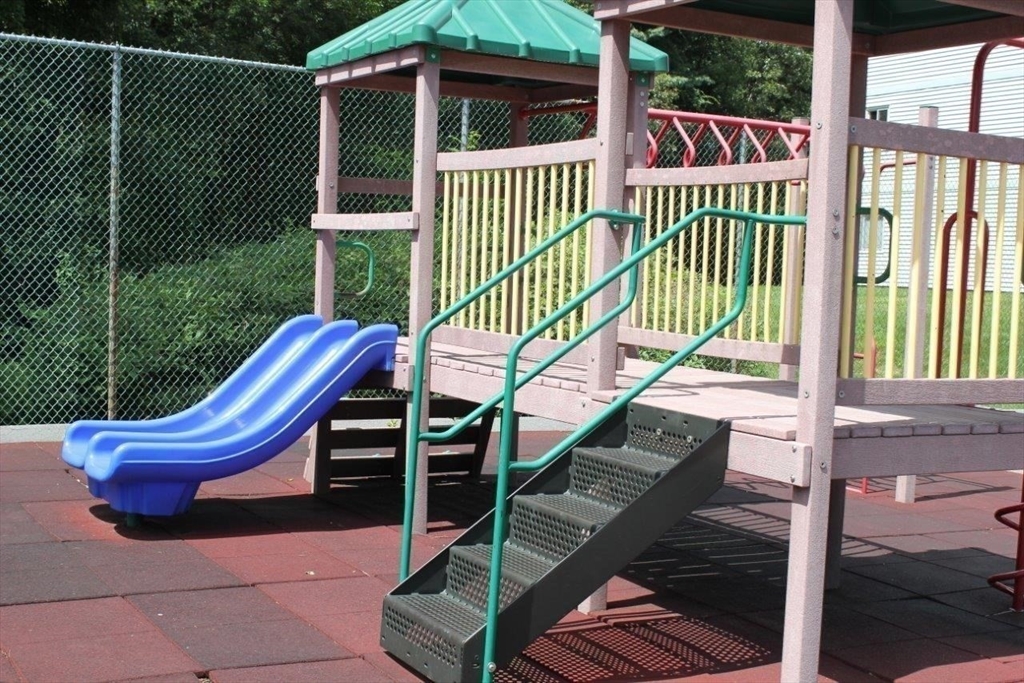 2008 Franklin Crossing Road, Unit 2008 Franklin, MA 02038 - Photo 29 of 35