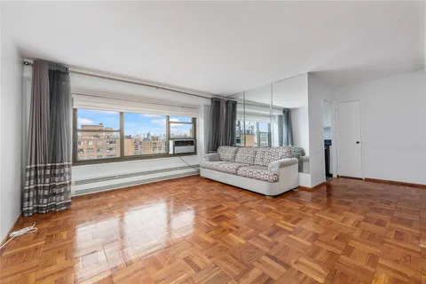 $499,000 | 21-41 34th Avenue, Unit 15D | Astoria