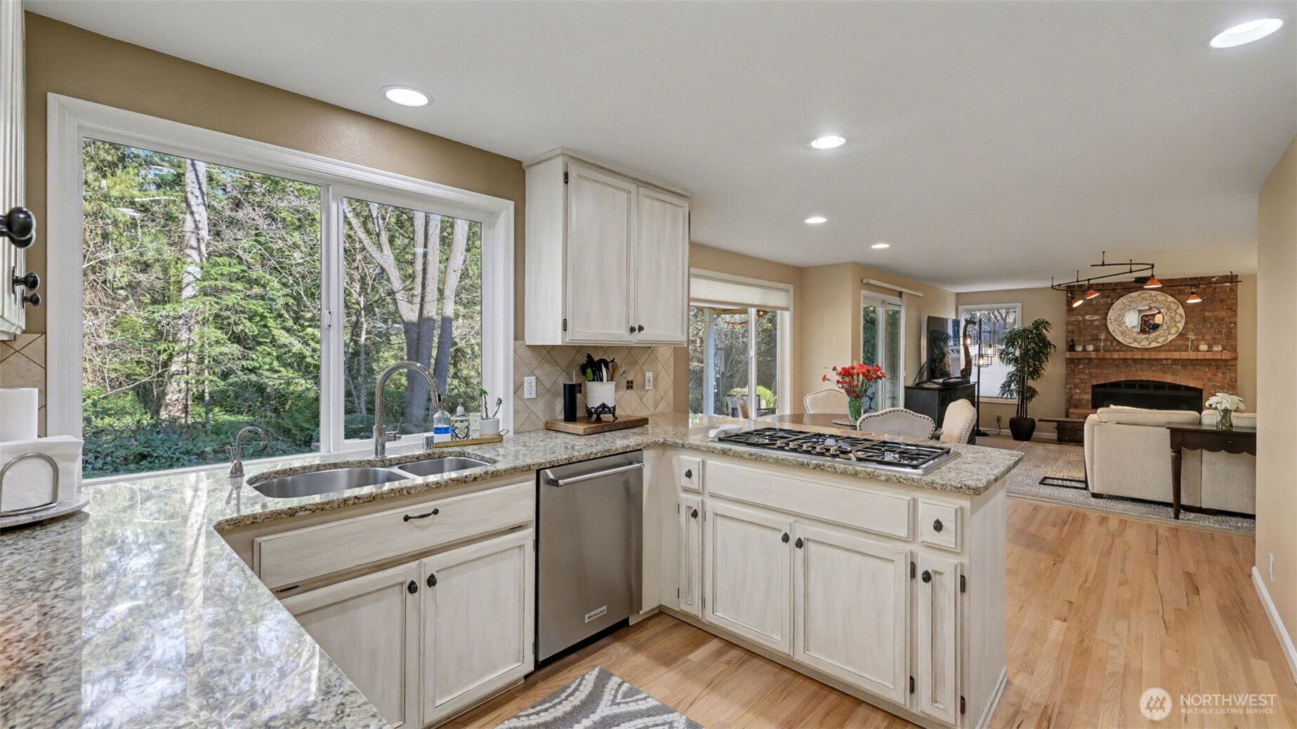 14710 Southeast 184th Place Renton, WA 98058 - Photo 6 of 31