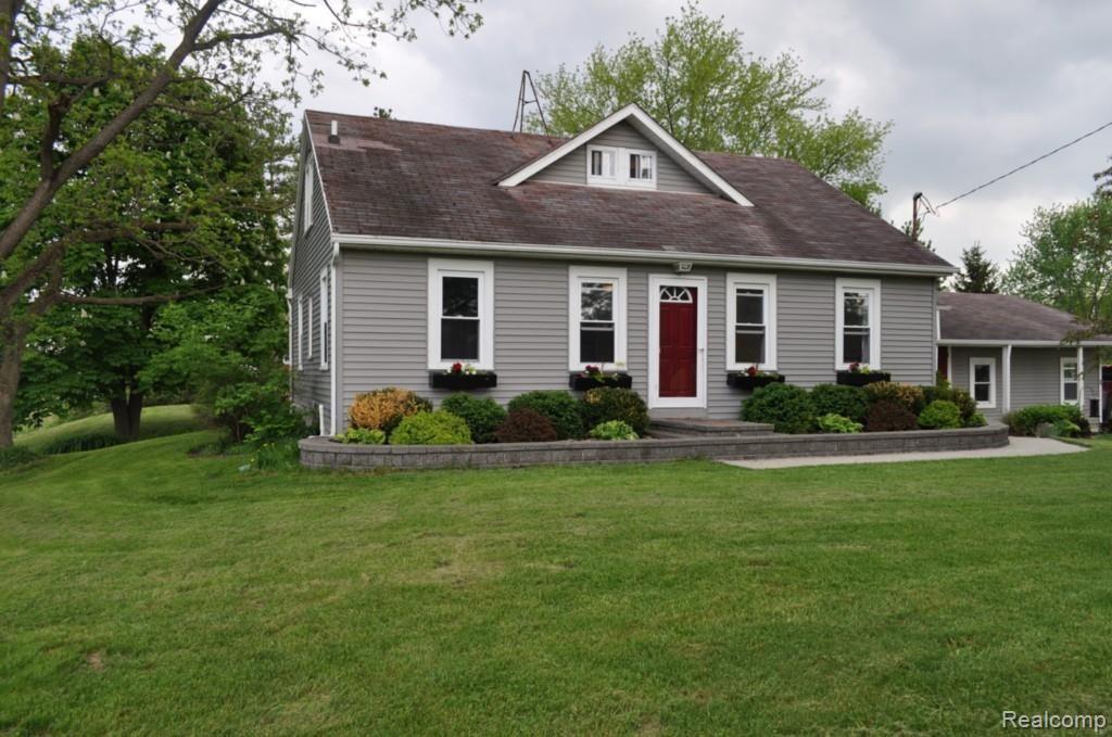 3430 East Clyde Road Howell, MI 48855 - Photo 2 of 20