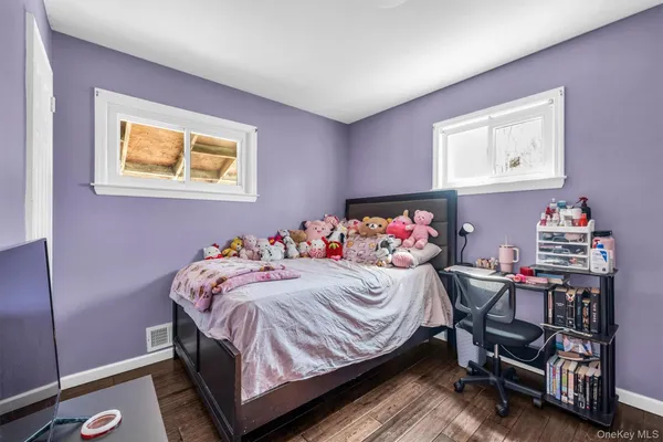 $625,000 | 147 Front Avenue, Brentwood, NY 11717