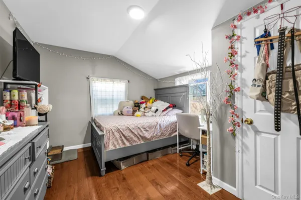$625,000 | 147 Front Avenue, Brentwood, NY 11717