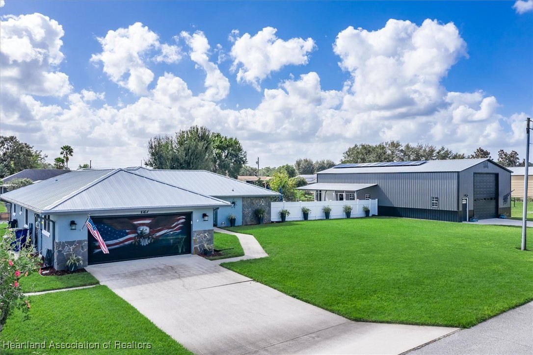 127 Citrus Road Northeast Lake Placid, FL 33852 - Photo 1 of 33 Gallery Image 1
