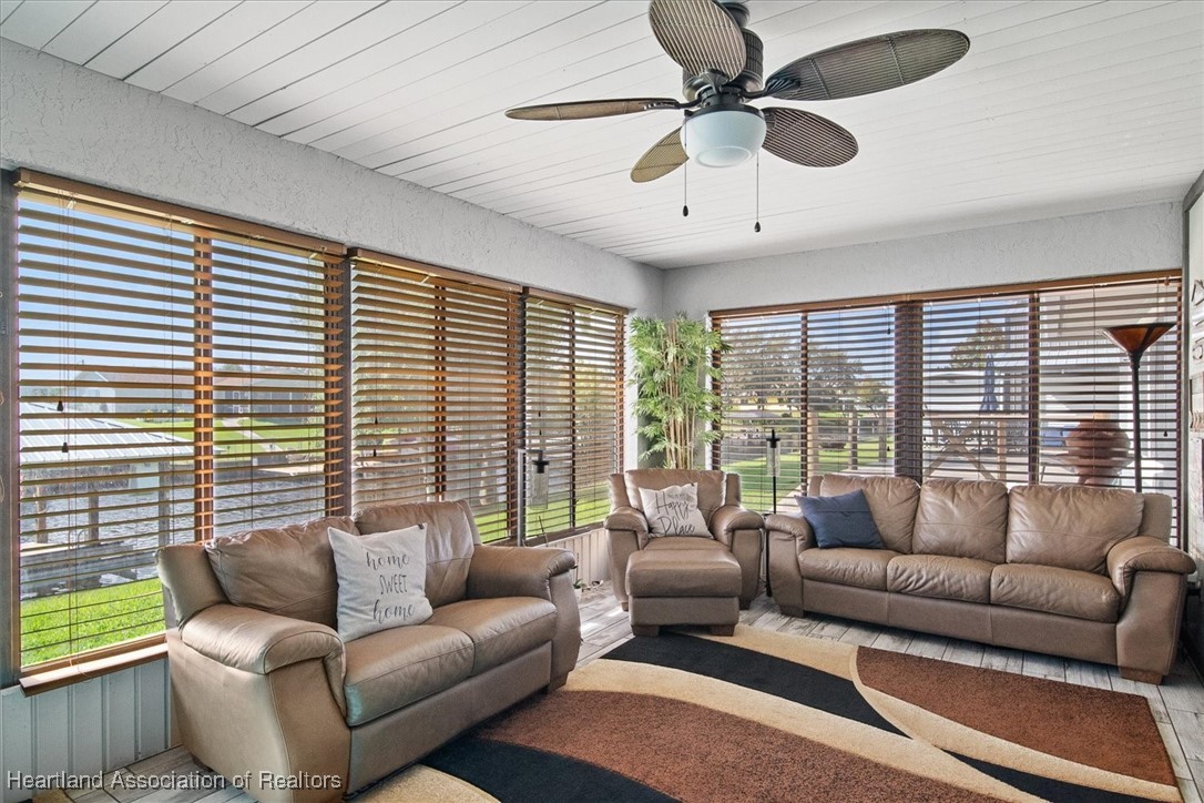 127 Citrus Road Northeast Lake Placid, FL 33852 - Photo 9 of 33 Gallery Image 9