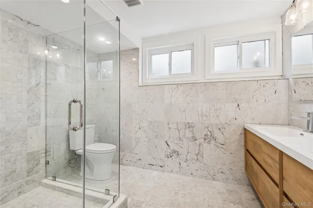 $999,000 | 315 Mc Kinley Terrace, Centerport, NY 11721