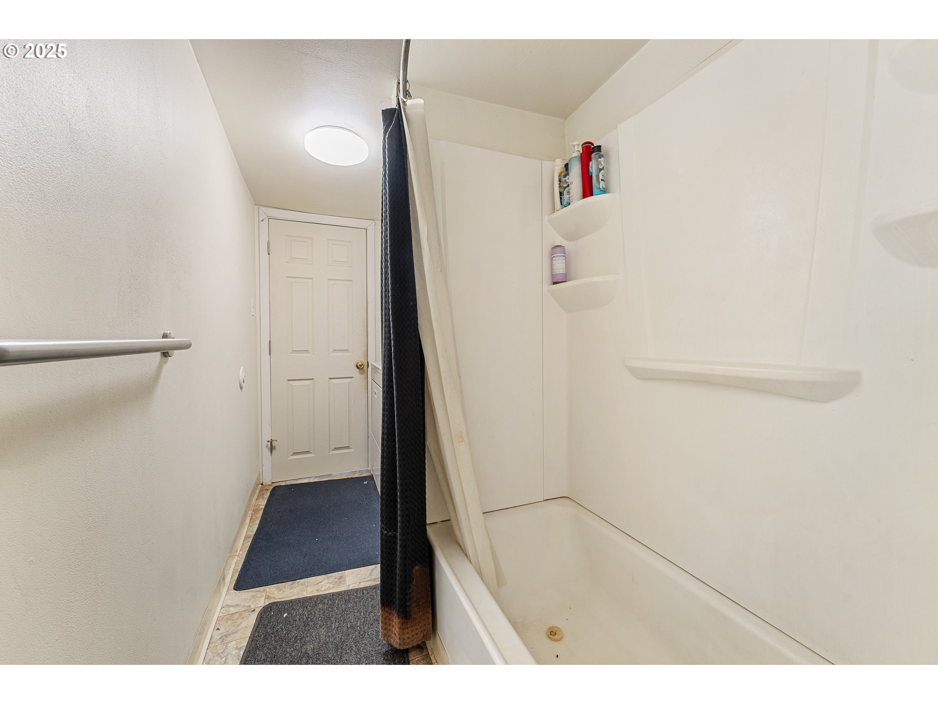 3461 West Evans Creek Road Rogue River, OR 97537 - Photo 13 of 40 a bathroom with a shower and a sink