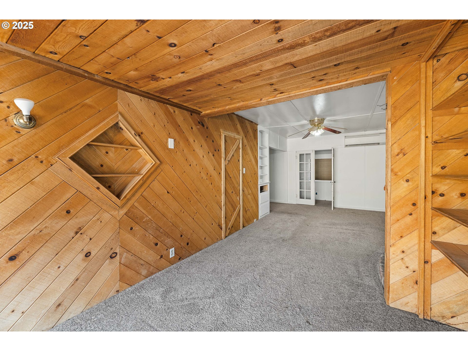 3461 West Evans Creek Road Rogue River, OR 97537 - Photo 4 of 40 a view of a porch