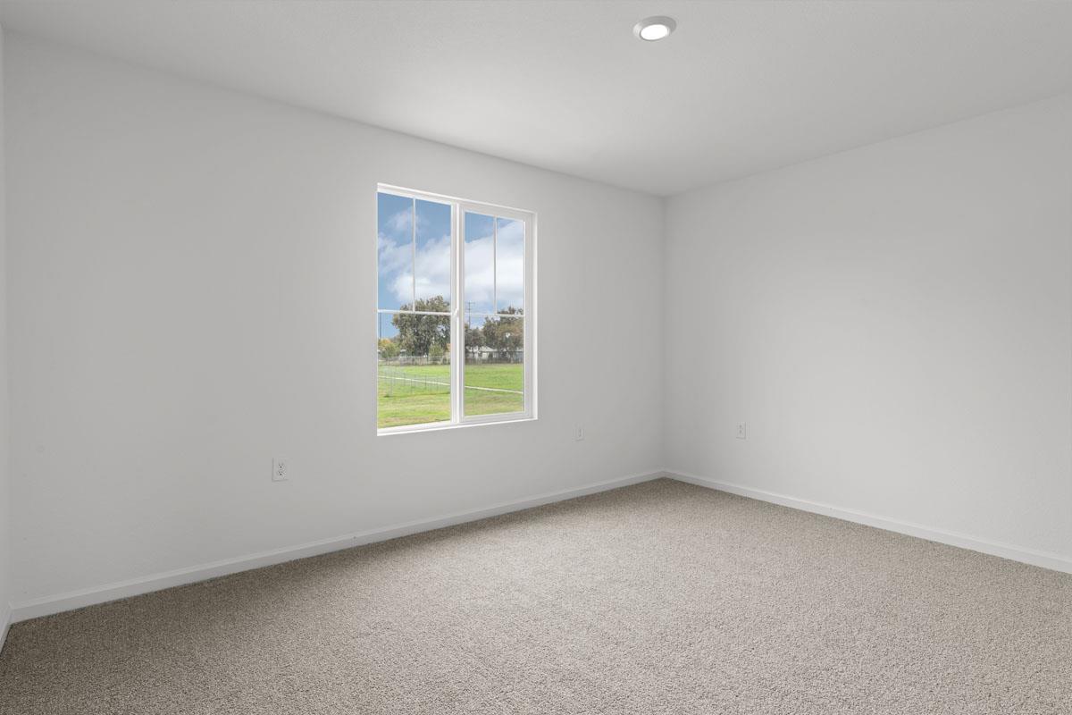 2348 East Loomis Road Stockton, CA 95205 - Photo 11 of 21