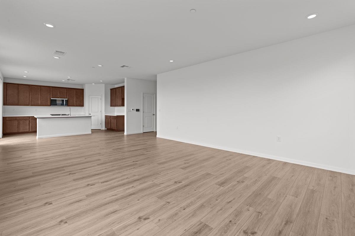 2348 East Loomis Road Stockton, CA 95205 - Photo 2 of 21