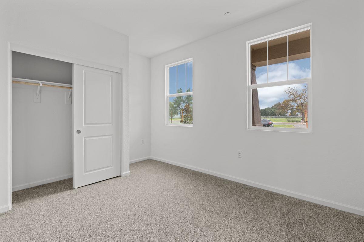 2348 East Loomis Road Stockton, CA 95205 - Photo 4 of 21