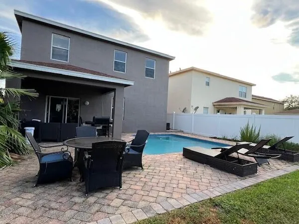 $3,200 | 144 Blue Grotto Drive, Fort Pierce, FL 34945