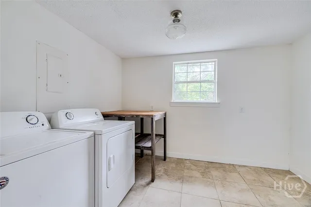 $1,950 | 17 Summit Drive, Savannah, GA 31406