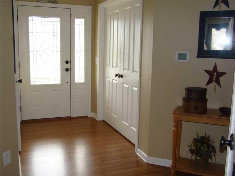 5668 Yorktown Road Plainfield, IN 46168 - Photo 2 of 21 Gallery Image 2