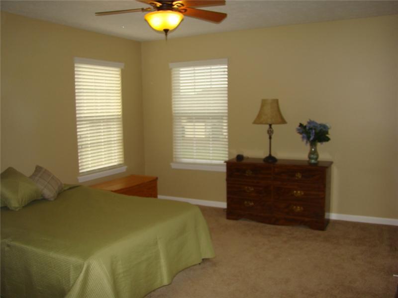 5668 Yorktown Road Plainfield, IN 46168 - Photo 14 of 21 Gallery Image 14