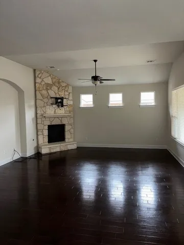 $2,800 | 509 Fair Oaks Drive, Georgetown, TX 78628