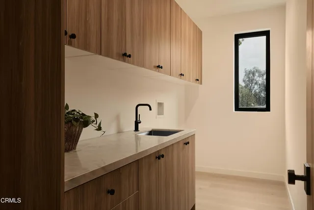 $18,995 | 11638 Kling Street, Los Angeles, CA 91602