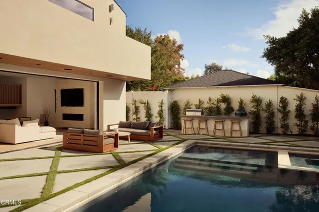 $18,995 | 11638 Kling Street, Los Angeles, CA 91602