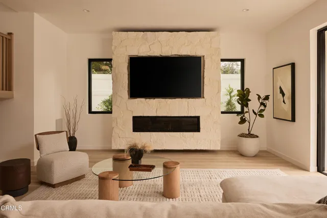 $18,995 | 11638 Kling Street, Los Angeles, CA 91602